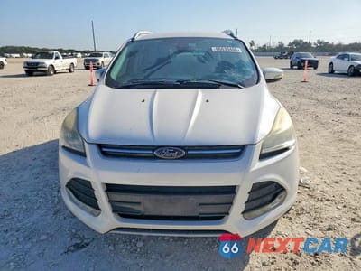 Piąte zdjęcie samochodu w środku: 2014 FORD ESCAPE TITANIUM VIN:1FMCU0JX6EUC44471 - miniatura