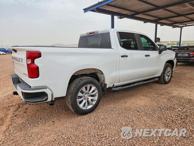 Trzecie zdjęcie samochodu z tyłu: 2020 CHEVROLET SILVERADO C1500 CUSTOM VIN:3GCPWBEK7LG283810 - miniatura
