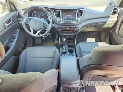Zdjęcie 8 z 13 samochodu: 2017 HYUNDAI TUCSON NIGHT VIN:KM8J3CA2XHU544423 - miniatura