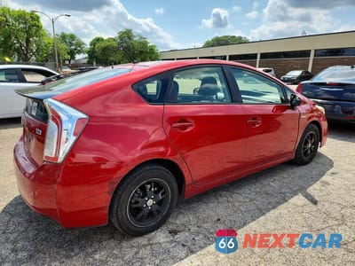 Trzecie zdjęcie samochodu z tyłu: 2015 TOYOTA PRIUS TWO VIN:JTDKN3DU4F1878333 - miniatura