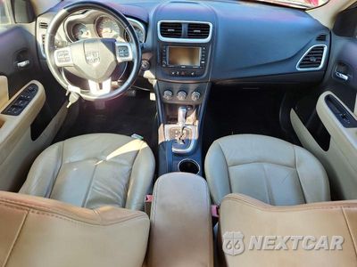 Zdjęcie 8 z 12 samochodu: 2011 DODGE AVENGER LUX VIN:1B3BD2FG7BN554088 - miniatura