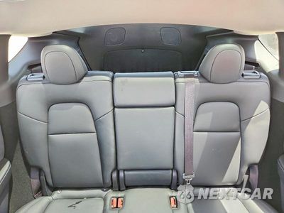 Zdjęcie 10 z 13 samochodu: 2023 TESLA MODEL Y VIN:7SAYGDEE6PA148160 - miniatura