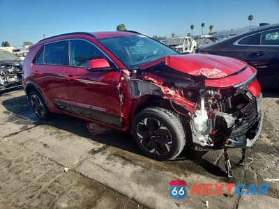 Czwarte zdjęcie samochodu z boku: 2023 KIA NIRO WIND VIN:KNDCR3L1XP5036266 - miniatura