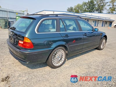 Trzecie zdjęcie samochodu z tyłu: 2003 BMW 3ER XIT VIN:WBAEP33433PF02174 - miniatura