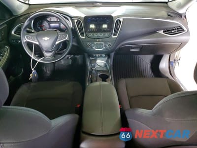 Zdjęcie 8 z 12 samochodu: 2025 CHEVROLET MALIBU LT VIN:1G1ZD5ST0SF107820 - miniatura