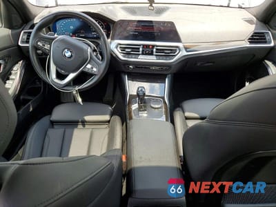 Zdjęcie 8 z 12 samochodu: 2021 BMW 330XI VIN:3MW5R7J03M8C00575 - miniatura