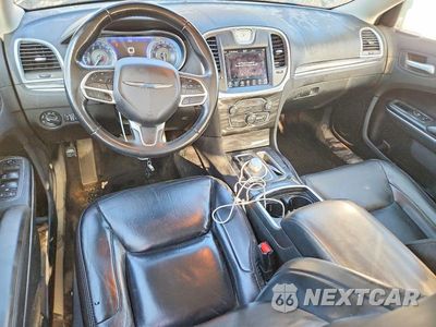 Zdjęcie 8 z 12 samochodu: 2018 CHRYSLER 300 TOURING VIN:2C3CCAAG5JH275466 - miniatura
