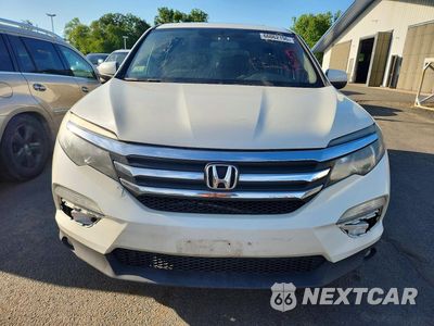 Piąte zdjęcie samochodu w środku: 2018 HONDA PILOT EXL VIN:5FNYF6H50JB024743 - miniatura