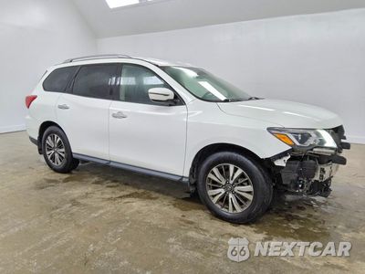 Czwarte zdjęcie samochodu z boku: 2019 NISSAN PATHFINDER S VIN:5N1DR2MN5KC653445 - miniatura