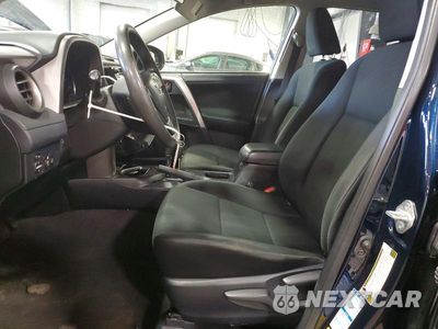 Zdjęcie 7 z 13 samochodu: 2017 TOYOTA RAV4 LE VIN:JTMBFREV8HJ108291 - miniatura