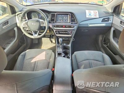 Zdjęcie 8 z 12 samochodu: 2019 HYUNDAI SONATA SE VIN:5NPE24AF7KH749927 - miniatura