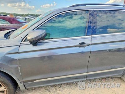 Zdjęcie 7 z 12 samochodu: 2018 VOLKSWAGEN TIGUAN SE VIN:3VV3B7AX0JM187543 - miniatura