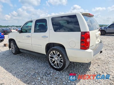 Drugie zdjęcie samochodu z przodu: 2011 CHEVROLET TAHOE K1500 LTZ VIN:1GNSKCE0XBR350643 - miniatura