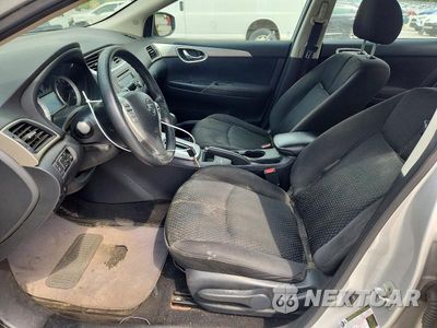 Zdjęcie 7 z 12 samochodu: 2014 NISSAN SENTRA SR VIN:3N1AB7AP7EL606721 - miniatura