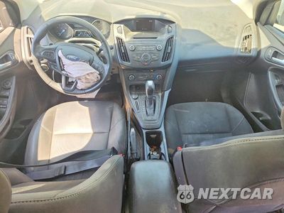 Zdjęcie 8 z 12 samochodu: 2016 FORD FOCUS SE VIN:1FADP3K22GL337314 - miniatura
