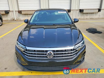 Piąte zdjęcie samochodu w środku: 2019 VOLKSWAGEN JETTA S VIN:3VWN57BU0KM112830 - miniatura
