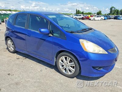 Czwarte zdjęcie samochodu z boku: 2009 HONDA FIT SPORT VIN:JHMGE88489S005212 - miniatura