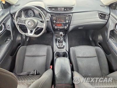 Zdjęcie 8 z 13 samochodu: 2017 NISSAN ROGUE SV VIN:KNMAT2MV7HP603186 - miniatura