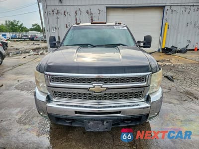 Piąte zdjęcie samochodu w środku: 2008 CHEVROLET SILVERADO K3500 VIN:1GCJK33668F110544 - miniatura