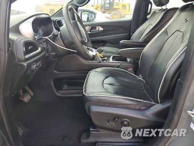 Zdjęcie 7 z 13 samochodu: 2022 CHRYSLER PACIFICA HYBRID LIMITED VIN:2C4RC1S78NR130846 - miniatura