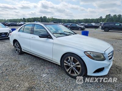 Czwarte zdjęcie samochodu z boku: 2016 MERCEDES-BENZ C 300 4MATIC VIN:55SWF4KBXGU129484 - miniatura