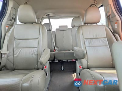 Zdjęcie 10 z 14 samochodu: 2015 TOYOTA SIENNA XLE 7-PASSENGER VIN:5TDDK3DCXFS121528 - miniatura