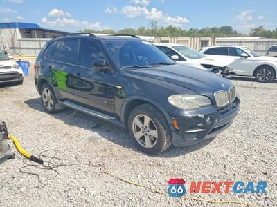 Czwarte zdjęcie samochodu z boku: 2012 BMW X5 XDRIVE35D VIN:5UXZW0C55CL672280 - miniatura