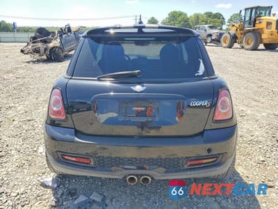 Zdjęcie 6 z 13 samochodu: 2012 MINI COOPER S VIN:WMWSV3C58CTY28106 - miniatura