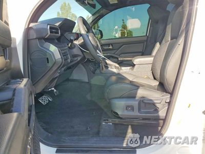 Zdjęcie 7 z 13 samochodu: 2025 TOYOTA TACOMA TRD SPORT VIN:3TMLB5JNXSM108608 - miniatura