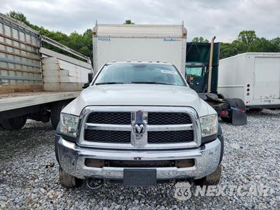 Piąte zdjęcie samochodu w środku: 2018 RAM 5500 VIN:3C7WRNBL8JG352134 - miniatura