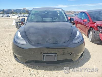 Piąte zdjęcie samochodu w środku: 2021 TESLA MODEL Y VIN:5YJYGDEF6MF301754 - miniatura