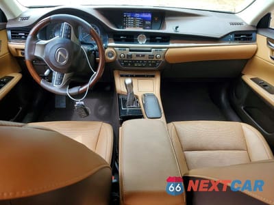 Zdjęcie 8 z 12 samochodu: 2017 LEXUS ES 350 VIN:58ABK1GG0HU046030 - miniatura
