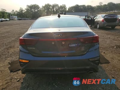 Zdjęcie 6 z 12 samochodu: 2021 KIA FORTE LXS VIN:3KPF24AD9ME305930 - miniatura