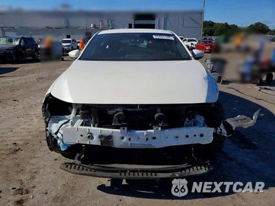 Piąte zdjęcie samochodu w środku: 2020 MAZDA 3 PREFERRED VIN:JM1BPAMM0L1174110 - miniatura
