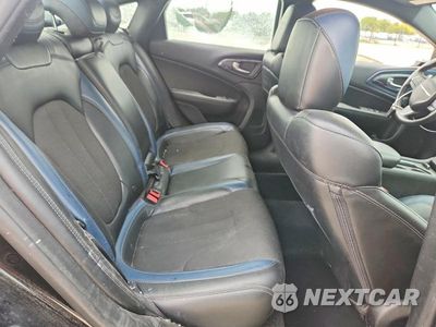 Zdjęcie 10 z 12 samochodu: 2015 CHRYSLER 200 S VIN:1C3CCCBB1FN699255 - miniatura