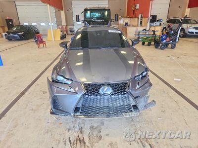 Piąte zdjęcie samochodu w środku: 2019 LEXUS IS 300 VIN:JTHC81D21K5036095 - miniatura