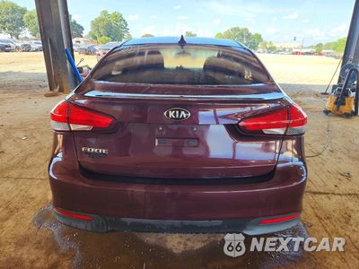Zdjęcie 6 z 12 samochodu: 2017 KIA FORTE LX VIN:3KPFK4A72HE131618 - miniatura