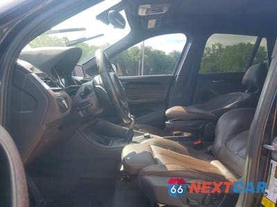 Zdjęcie 7 z 14 samochodu: 2018 BMW X1 XDRIVE28I VIN:WBXHT3C34J5L32323 - miniatura