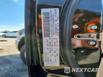 Zdjęcie 12 z 14 samochodu: 2017 RAM 2500 VIN:3C6UR5FL2HG562387 - miniatura