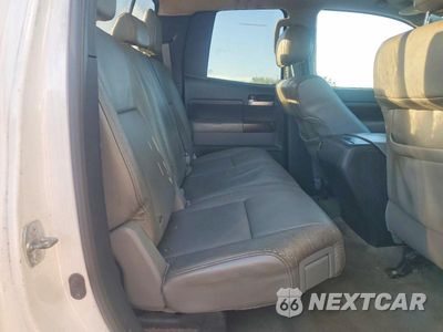 Zdjęcie 10 z 13 samochodu: 2010 TOYOTA TUNDRA DOUBLE CAB LIMITED VIN:5TFBY5F16AX124121 - miniatura