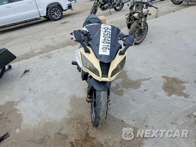Piąte zdjęcie samochodu w środku: 2011 KAWASAKI ZX1000 J VIN:JKAZXCJ16BA004525 - miniatura