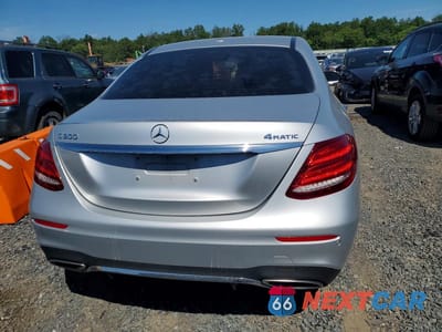 Zdjęcie 6 z 13 samochodu: 2017 MERCEDES-BENZ E 300 4MATIC VIN:WDDZF4KB5HA040131 - miniatura