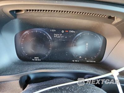 Zdjęcie 9 z 12 samochodu: 2021 VOLVO XC40 T5 R-DESIGN VIN:YV4162UMXM2605551 - miniatura
