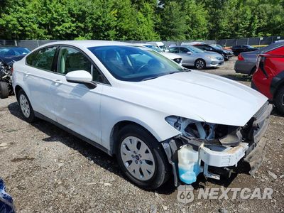 Czwarte zdjęcie samochodu z boku: 2020 FORD FUSION S VIN:3FA6P0G71LR161735 - miniatura