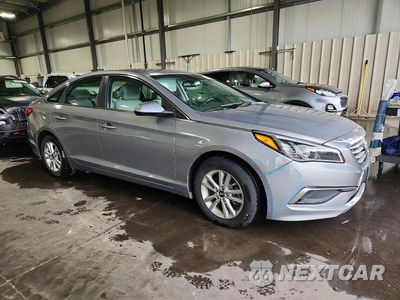 Czwarte zdjęcie samochodu z boku: 2016 HYUNDAI SONATA SE VIN:5NPE24AF5GH307865 - miniatura