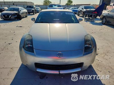 Piąte zdjęcie samochodu w środku: 2005 NISSAN 350Z BASE VIN:JN1AZ34E75M651758 - miniatura