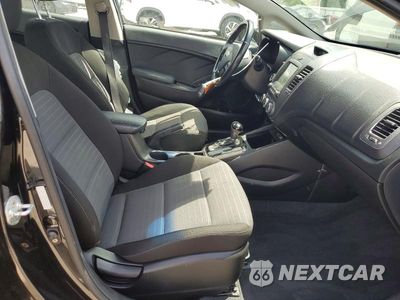 Zdjęcie 7 z 12 samochodu: 2017 KIA FORTE S VIN:3KPFL4A77HE067654 - miniatura