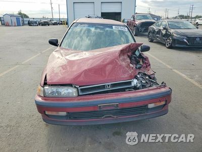 Piąte zdjęcie samochodu w środku: 1990 HONDA ACCORD LX VIN:JHMCB7653LC069768 - miniatura
