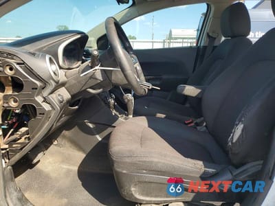 Zdjęcie 7 z 13 samochodu: 2019 CHEVROLET SONIC LT VIN:1G1JD6SB9K4138425 - miniatura