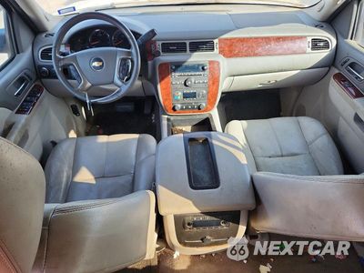 Zdjęcie 8 z 12 samochodu: 2013 CHEVROLET TAHOE C1500 LT VIN:1GNSCBE0XDR323601 - miniatura